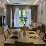 Salus Apartment *