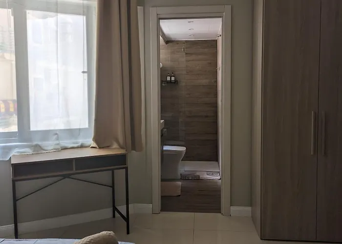 Salus Apartment Victoria